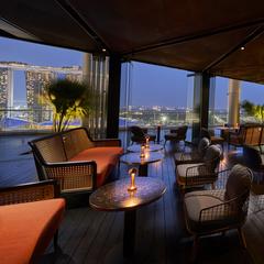 VUE_Spritz Bar (night)